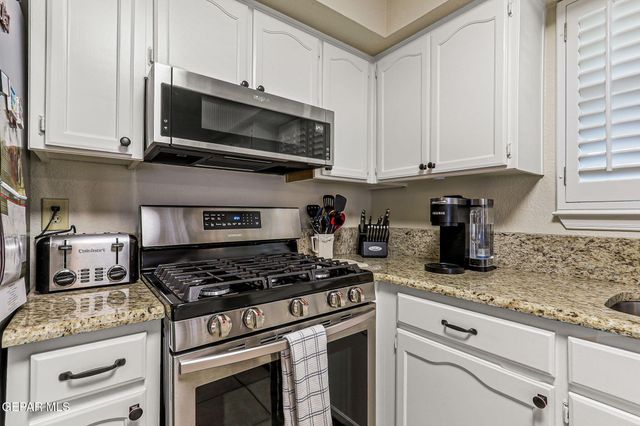 5917 Via Norte Lane, El Paso, TX 79912