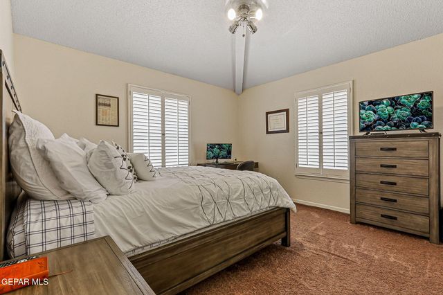 5917 Via Norte Lane, El Paso, TX 79912