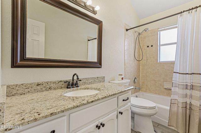 5917 Via Norte Lane, El Paso, TX 79912