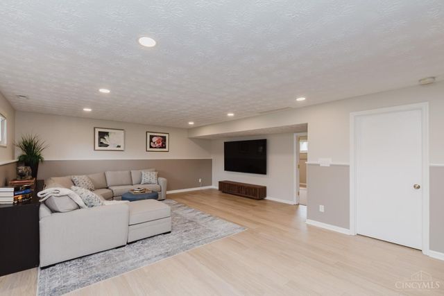 9043 Academy View Court, Washington Twp, OH 45458