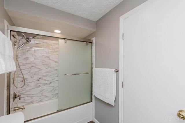 9043 Academy View Court, Washington Twp, OH 45458