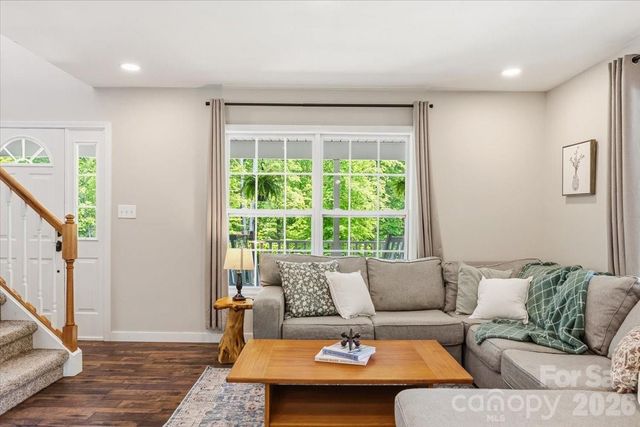 714 River Bend Drive, Mars Hill, NC 28754