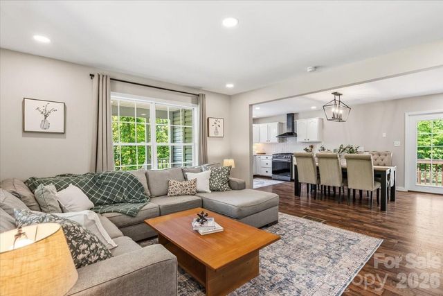 714 River Bend Drive, Mars Hill, NC 28754
