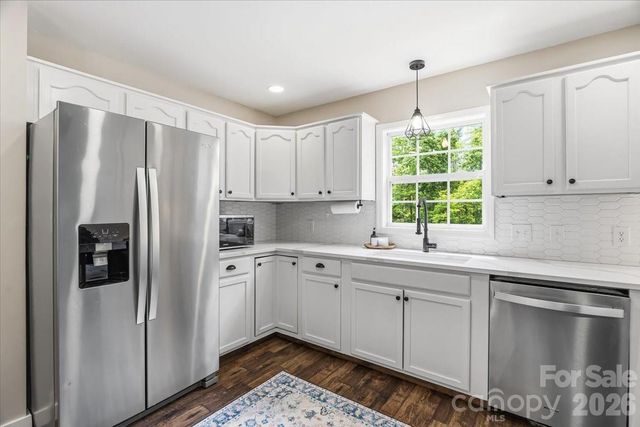 714 River Bend Drive, Mars Hill, NC 28754
