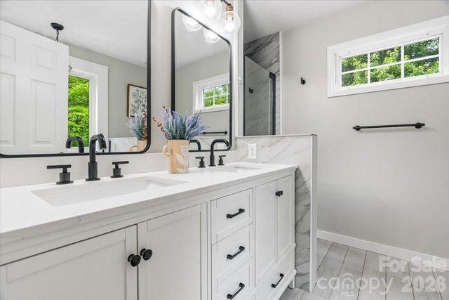 714 River Bend Drive, Mars Hill, NC 28754
