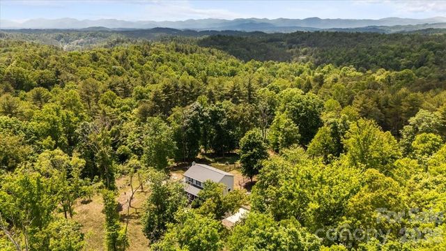 714 River Bend Drive, Mars Hill, NC 28754