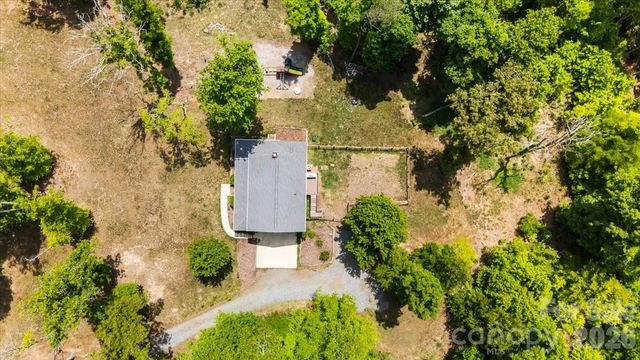 714 River Bend Drive, Mars Hill, NC 28754