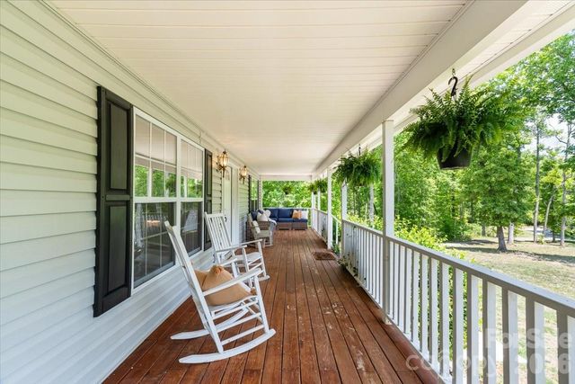 714 River Bend Drive, Mars Hill, NC 28754