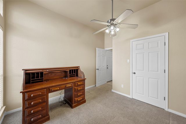 704 Fieldstone Drive, Hewitt, TX 76643