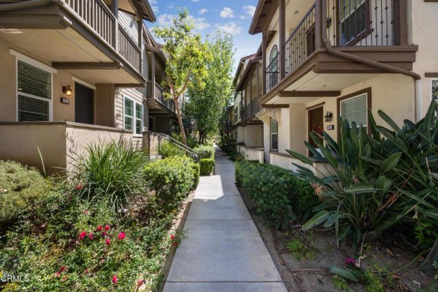 908 N Primrose Lane A, Azusa, CA 91702