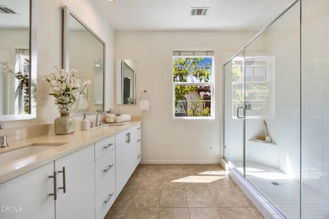 908 N Primrose Lane A, Azusa, CA 91702