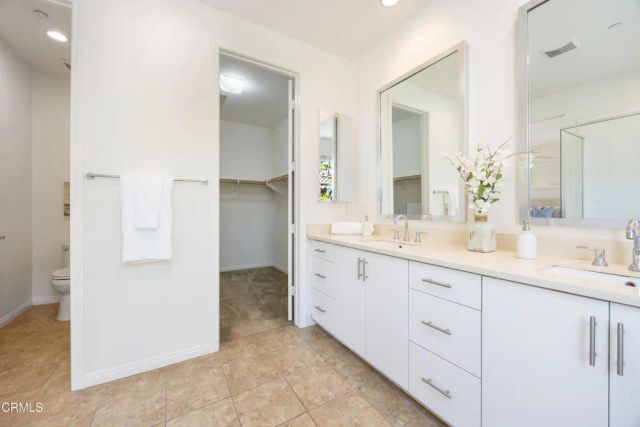 908 N Primrose Lane A, Azusa, CA 91702