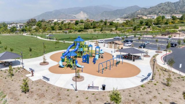 908 N Primrose Lane A, Azusa, CA 91702
