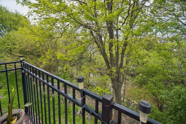 5400 Carriageway Drive 315, Rolling Meadows, IL 60008