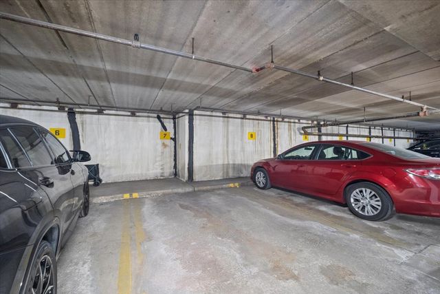 5400 Carriageway Drive 315, Rolling Meadows, IL 60008