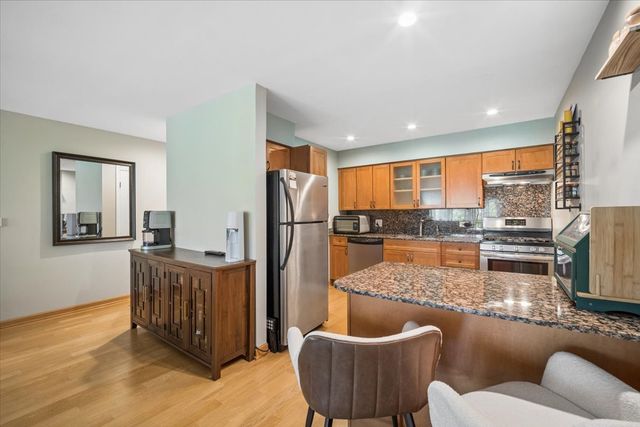5400 Carriageway Drive 315, Rolling Meadows, IL 60008