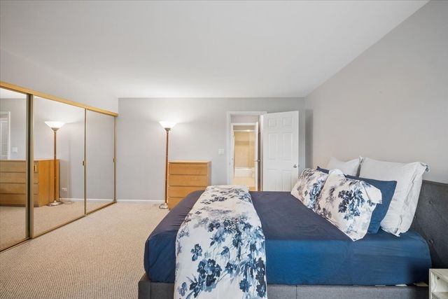 5400 Carriageway Drive 315, Rolling Meadows, IL 60008