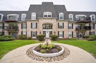 5400 Carriageway Drive 315, Rolling Meadows, IL 60008