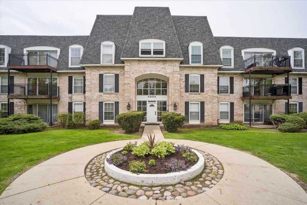 5400 Carriageway Drive 315, Rolling Meadows, IL 60008