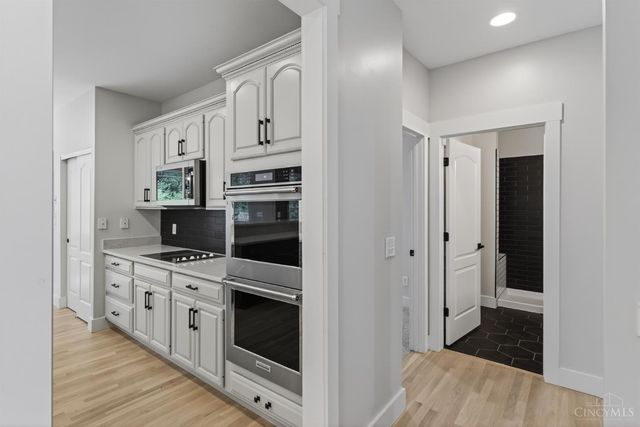 956 Palomar Drive, Miami Twp, OH 45140