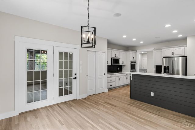 956 Palomar Drive, Miami Twp, OH 45140