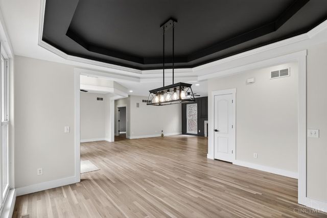 956 Palomar Drive, Miami Twp, OH 45140