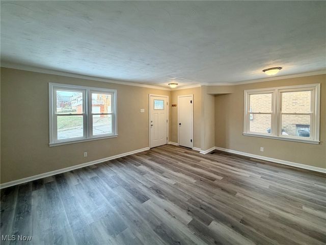 2012 Girard Avenue, Steubenville, OH 43952