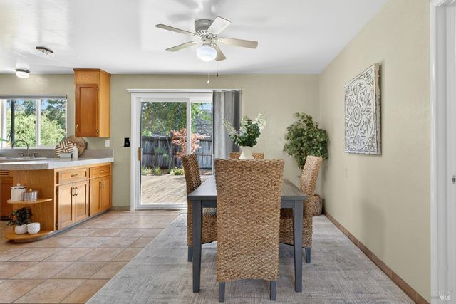 334 Richmond Dr, Santa Rosa, CA 95401