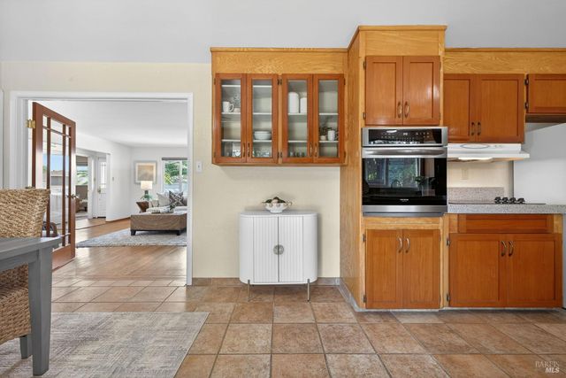 334 Richmond Dr, Santa Rosa, CA 95401