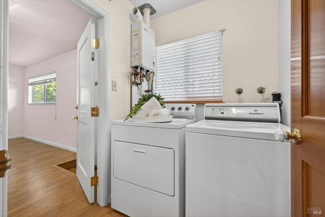 334 Richmond Dr, Santa Rosa, CA 95401