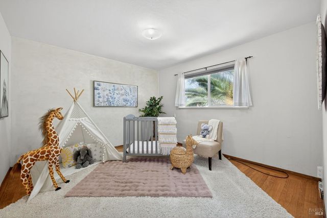 334 Richmond Dr, Santa Rosa, CA 95401