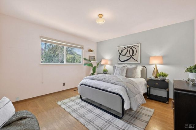 334 Richmond Dr, Santa Rosa, CA 95401