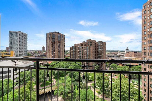 1225 Lasalle Avenue 1502, Minneapolis, MN 55403