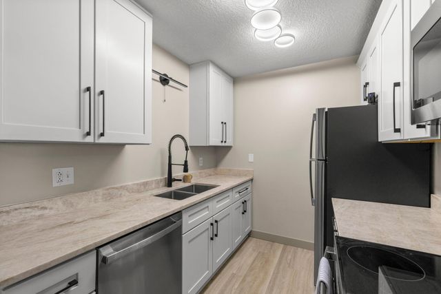 1225 Lasalle Avenue 1502, Minneapolis, MN 55403