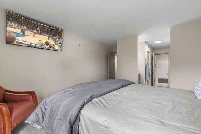 1225 Lasalle Avenue 1502, Minneapolis, MN 55403