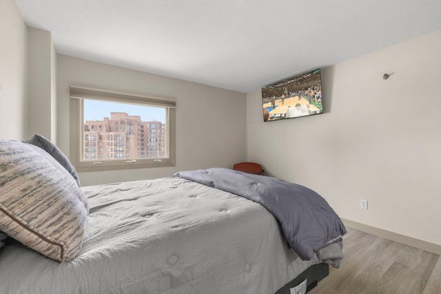 1225 Lasalle Avenue 1502, Minneapolis, MN 55403