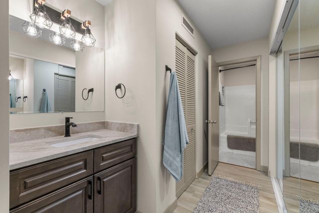 1225 Lasalle Avenue 1502, Minneapolis, MN 55403