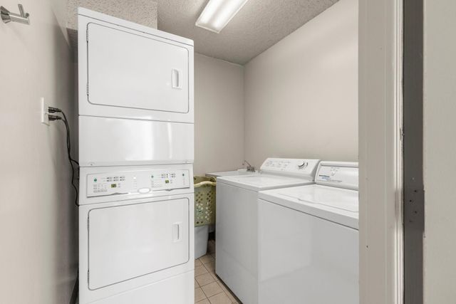 1225 Lasalle Avenue 1502, Minneapolis, MN 55403
