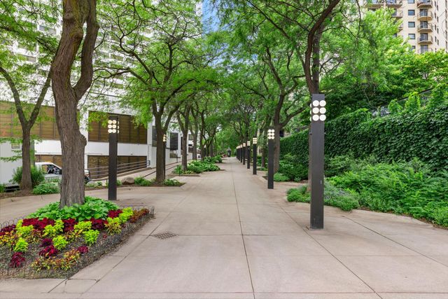 1225 Lasalle Avenue 1502, Minneapolis, MN 55403