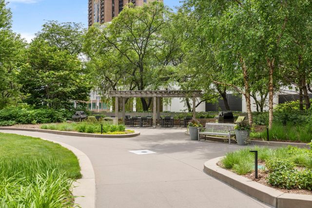 1225 Lasalle Avenue 1502, Minneapolis, MN 55403