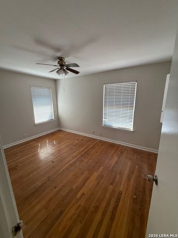 4515 Bikini, San Antonio, TX 78218