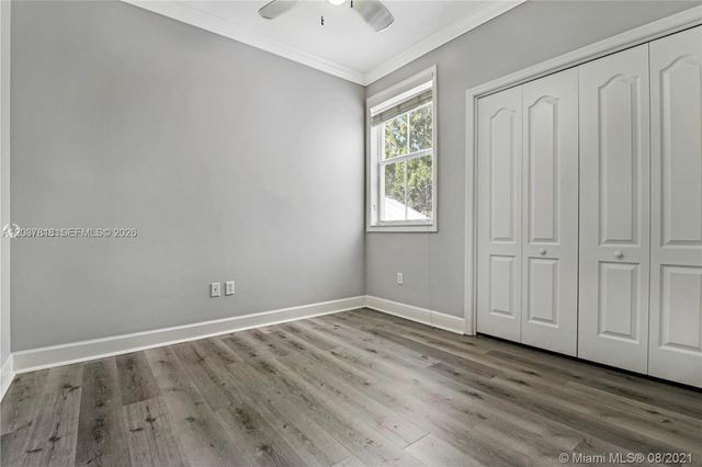 7594 SW 102nd Street 200, Pinecrest, FL 33156