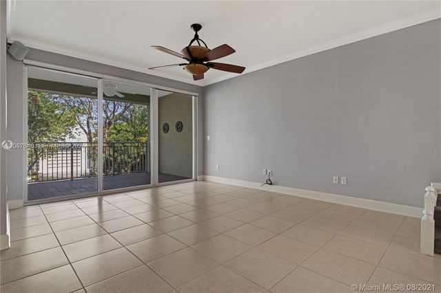7594 SW 102nd Street 200, Pinecrest, FL 33156