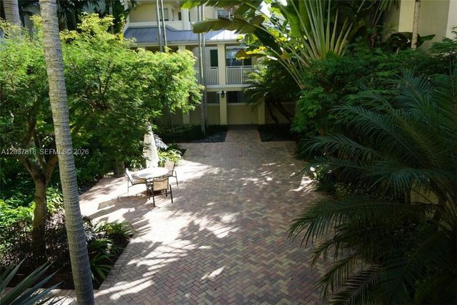 7594 SW 102nd Street 200, Pinecrest, FL 33156