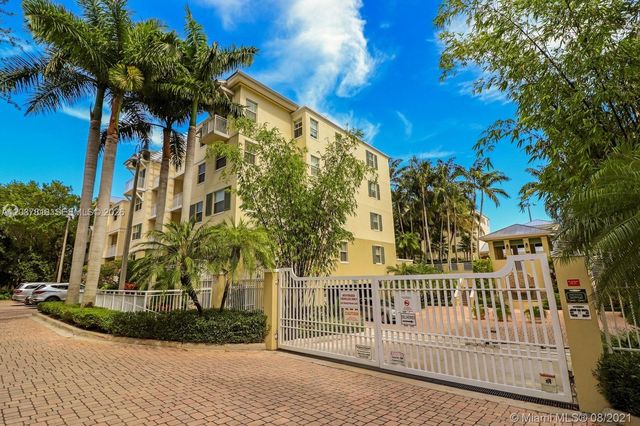 7594 SW 102nd Street 200, Pinecrest, FL 33156