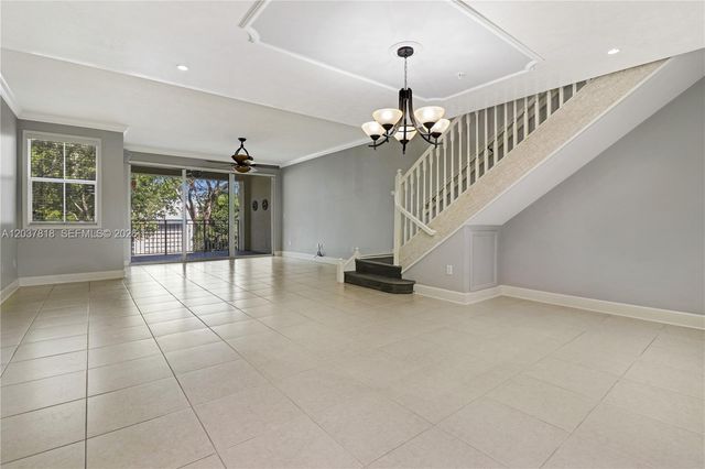 7594 SW 102nd Street 200, Pinecrest, FL 33156