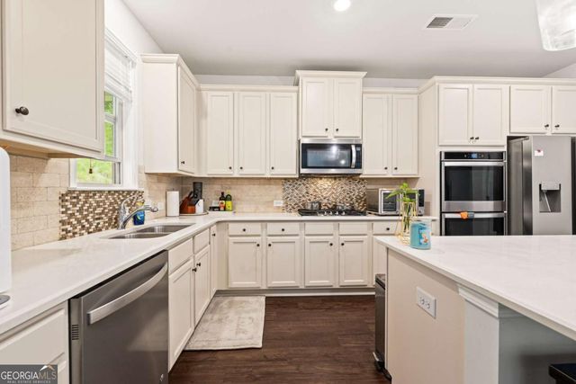 5065 Cooper Farm Drive, Buford, GA 30518