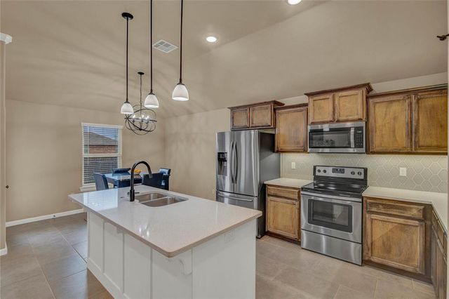 9005 SW 48th Terrace, Oklahoma City, OK 73179