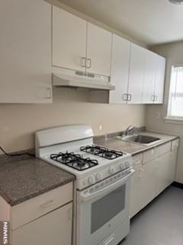 222 Garibaldi Avenue 47, Lodi, NJ 07644