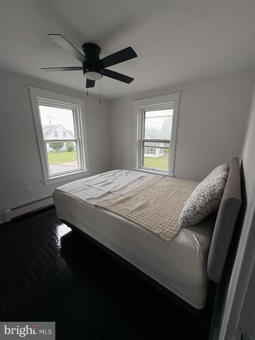 2101 W PHILADELPHIA ST, York, PA 17404